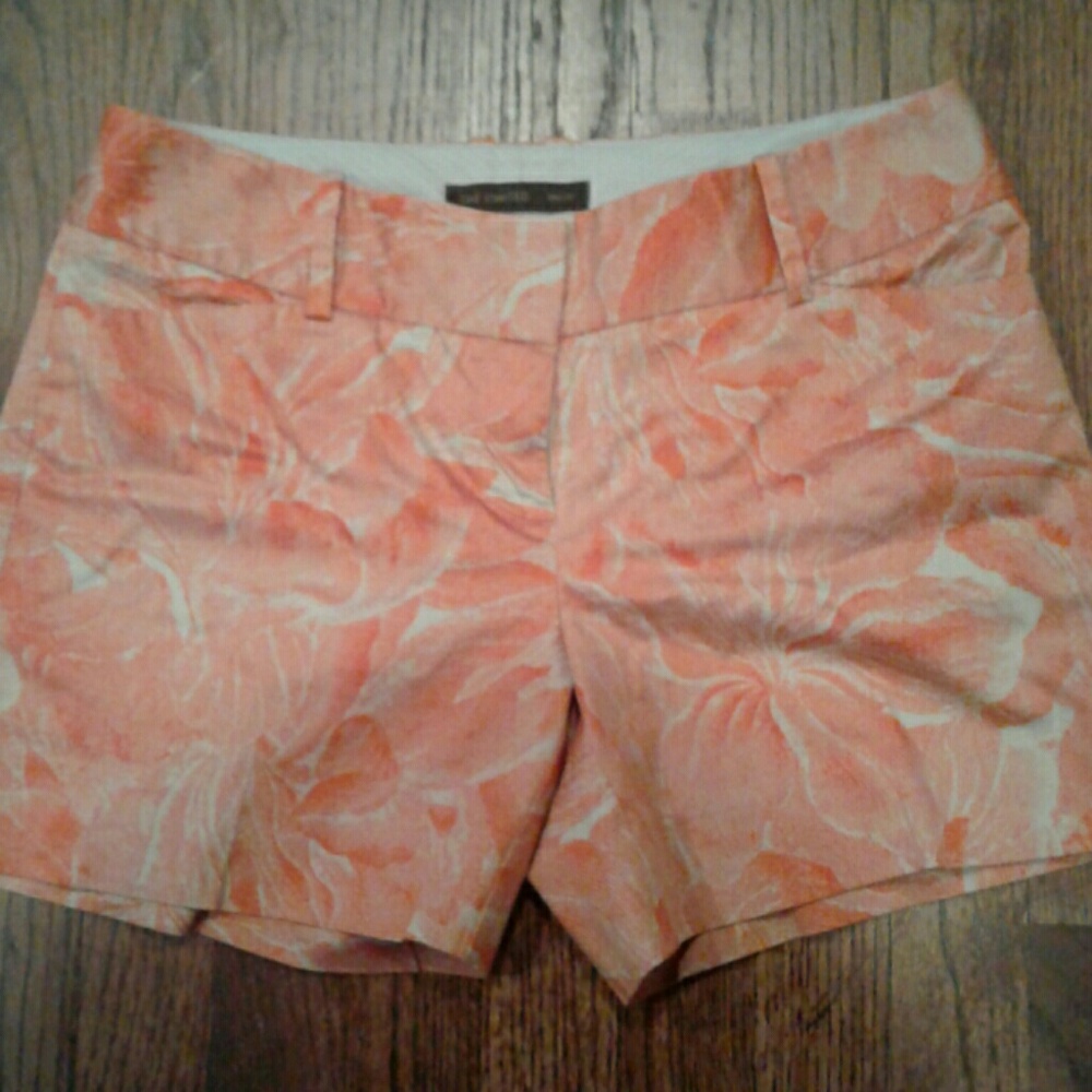 Limited color printed shorts sz 4